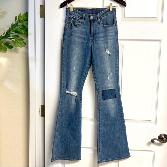 LEVI’S 70s HIGH RISE FLARE WOMEN'S JEANS Size 27 distressed patched - Picture 2 of 11